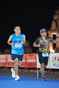 BIB: 43294, 43327, 100
                            <button type="button" onclick="openModal(19773051)" class="btn btn-primary btn-sm float-right btn-popup" data-toggle="modal" data-target=".modal-high-quality">
                        <i class="fas fa-shopping-cart"></i> Add to Cart
                    </button>
                                            <button type="button" onclick="isThisMe(19773051, true)" class="btn btn-success btn-sm float-right btn-popup btn-isme hidden" data-toggle="tooltip" data-placement="bottom" title="นี่คือรูปของคุณใช่ไหม คลิกที่นี่เพื่อเอาเข้าอัลบั้ม">
                        <i class="fas fa-plus"></i> Add to album
                    </button>
                    <button type="button" onclick="isThisMe(19773051, false)" class="btn btn-warning btn-sm float-right btn-popup btn-isnotme hidden">
                        <i class="fas fa-ban"></i> Remove from album
                    </button>